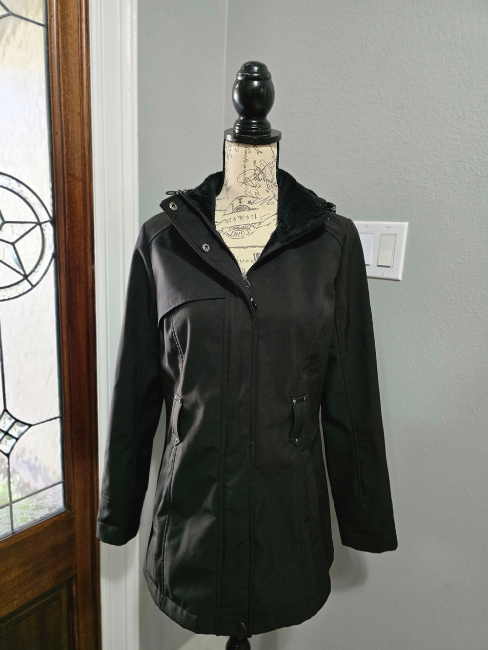 Gerry Women's Hooded Softshell Jacket Black Fleece Lined Size Small EUC